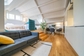 Mercadores Apartment by Amber Star Rent